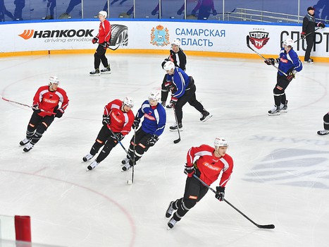 Раскатка "Авангарда" перед выездным матчем с "Ладой"