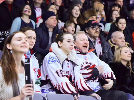 Наша атмосфера. Как поддерживали "Авангард" в сибирском дерби