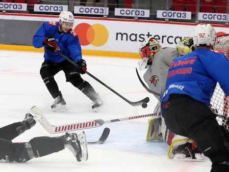 Открытая тренировка «Авангарда» перед стартом финала Востока