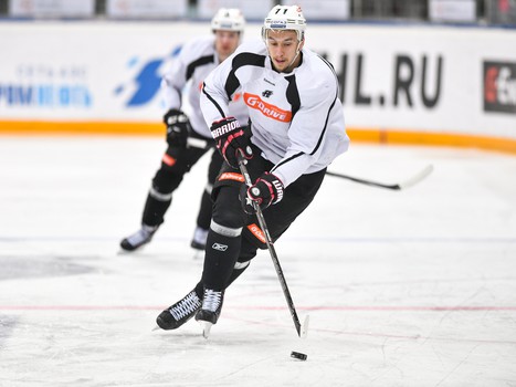 Тренировка "Авангарда" перед отправлением в Магнитогорск