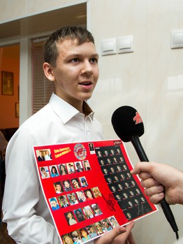 "Авангард" в гостях у юных болельщиков Омской областной клинической больницы