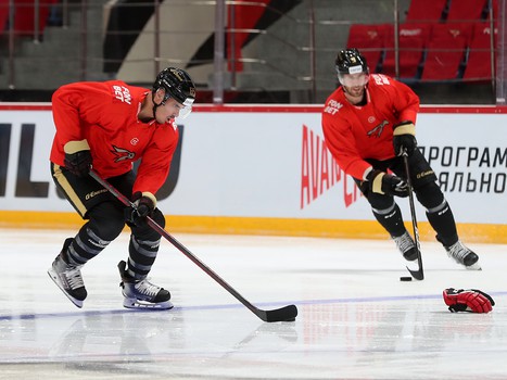 Раскатка «Авангарда» перед матчем с «Амуром»