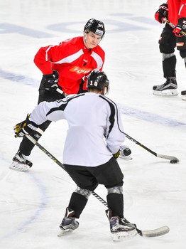 "Авангард" возобновил тренировки