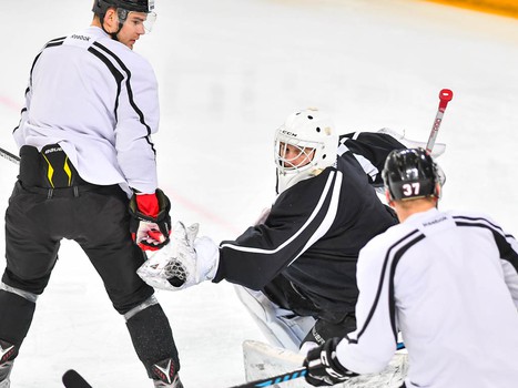 Двусторонний матч "Авангарда"