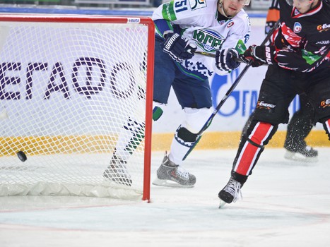 18.03.2014 "Авангард" - "Югра" 8:2