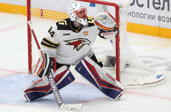 Демченко стал 37-м вратарём в истории «Авангарда», сыгравшим «сухой» матч