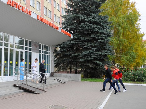 Фурх, Густафссон и Анелёв в гостях у юных болельщиков из ОДКБ