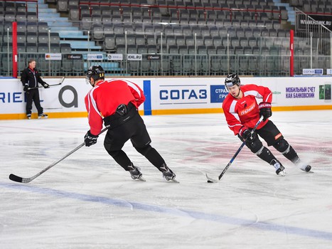 Раскатка "Авангарда" перед матчем с "Нефтехимиком"