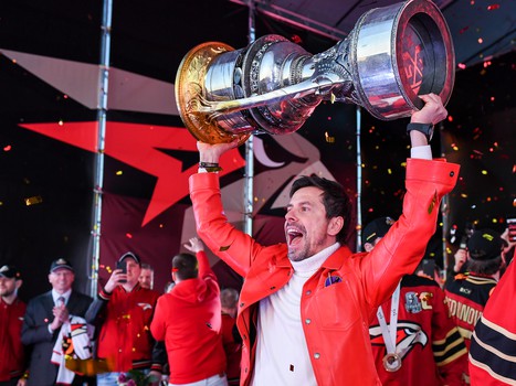 «Авангард» привёз Кубок Гагарина в Омск!