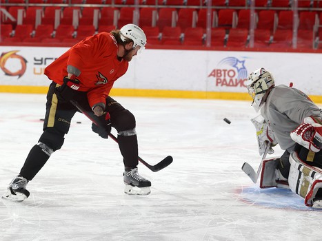 Раскатка «Авангарда» перед матчем в Екатеринбурге