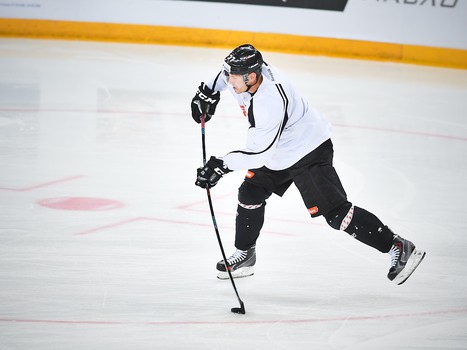 "Авангард" готовится к противостоянию с действующим чемпионом - СКА