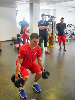 Первая тренировка Боба Хартли с "Авангардом"