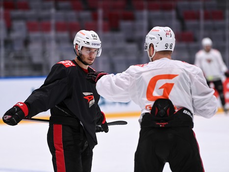 Раскатка «Авангарда» перед матчем в Сочи