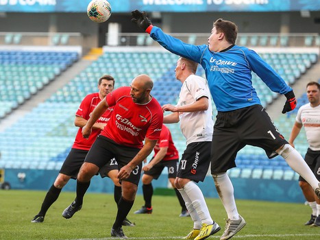 Товарищеский матч по футболу. Сборная «Авангард» - «Мощные СМИ» 13:2