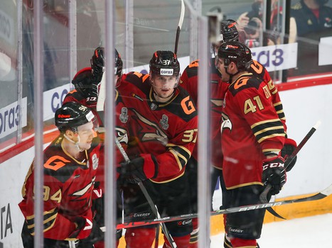 18.03.2021. 1/2 финала, 1 матч. «Авангард» - «Металлург» Мг 2:5