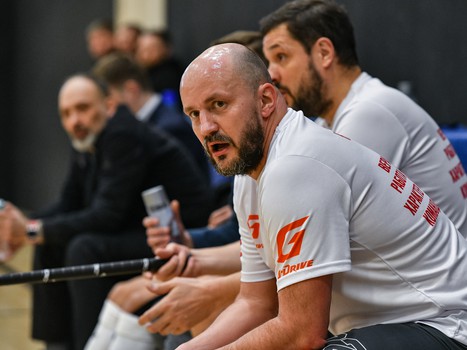 Товарищеский матч по флорболу. «Охранники Крылова» - «Мощные СМИ» 10:2