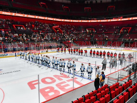 Первая официальная игра на G-Drive Арене: «Омские Ястребы» – «Сибирские Снайперы»