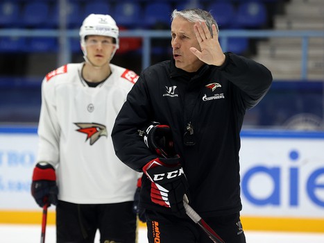 Тренировка «Авангарда» перед матчем в Новосибирске