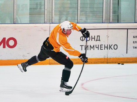 Первая тренировка Боба Хартли с "Авангардом"