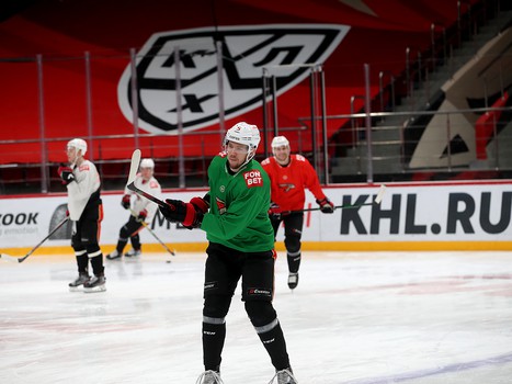 Тренировка «Авангарда» во время паузы в чемпионате