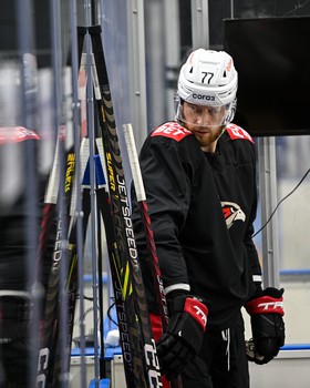 Раскатка «Авангарда» перед третьим матчем серии с «Сибирью» в Новосибирске