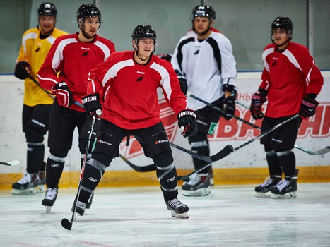 10.07.2015. Ледовая тренировка "Авангарда"