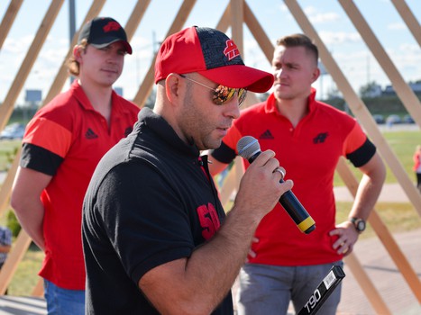 "Территория Авангарда". Часть 1. Площадь у арены