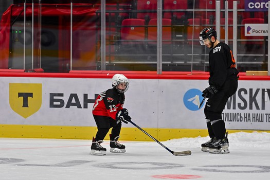 Тренировка воспитанников Хоккейной Академии «Авангард» 2019 года рождения на G-Drive Арене