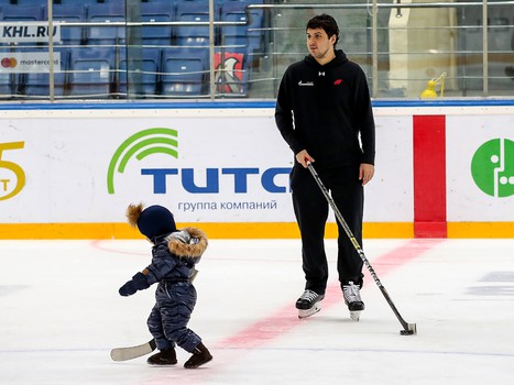 Катания «Авангарда» с семьями