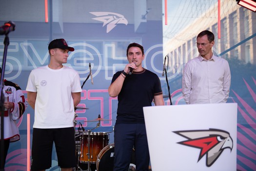 Дмитрий Рашевский в Омске на вечеринке Буэнос Летос