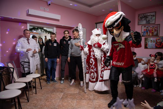 «Авангард» в гостях у болельщиков из гематологического отделения ОДКБ