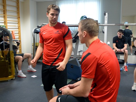 "Авангард" приступил к двухразовым тренировкам