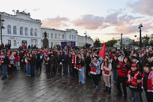 Фан-зона «Авангарда» на Пешеходном Любинском