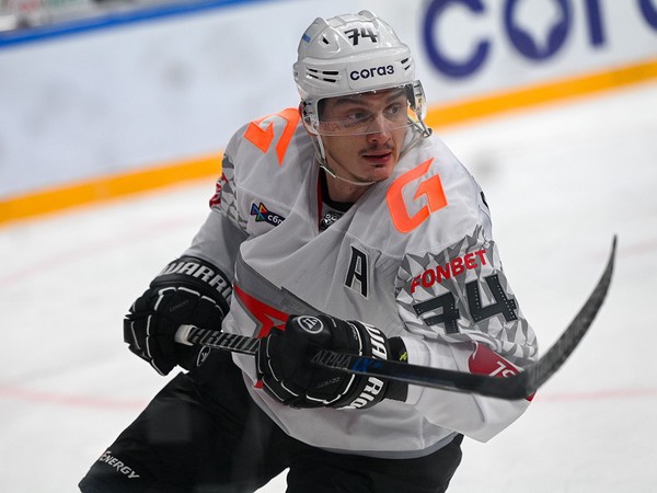 1000 очков Шипачёва и 400 Прохоркина, 700 матчей Жафярова. Рекорды недели