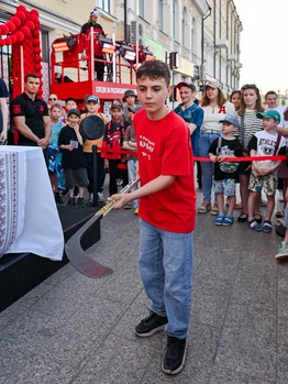 Первая вечеринка Буэнос Летос: Луи Робитайл