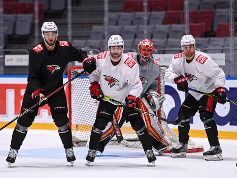 Раскатка «Авангарда» перед матчем в Сочи