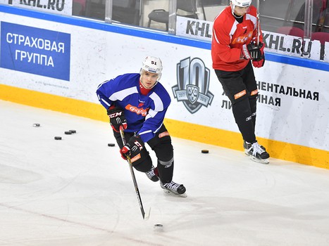 Раскатка "Авангарда" перед выездным матчем с "Металлургом" Мг