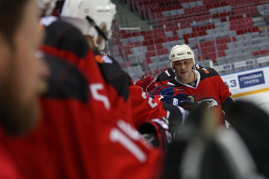 Ветераны «Авангарда» - сборная «Газпром нефти» 11:4