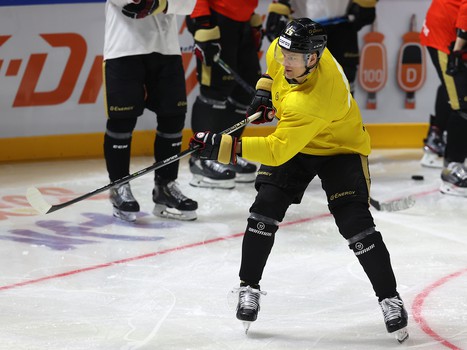 Тренировка «Авангарда» перед матчем с «Ак Барсом» в Дубае