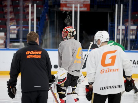 Тренировка «Авангарда» перед матчем в Магнитогорске