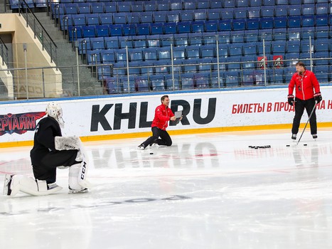 Открытая тренировка «Авангарда» для СМИ