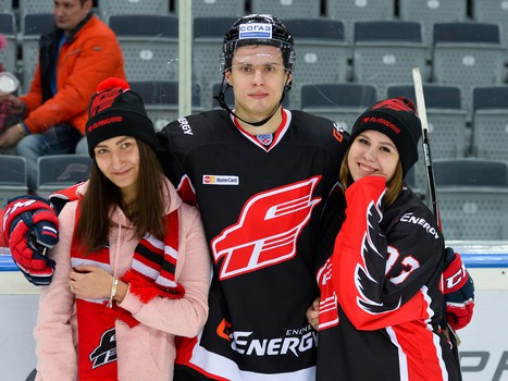 18.02.2016. "Авангард" - "Барыс" 2:3Б