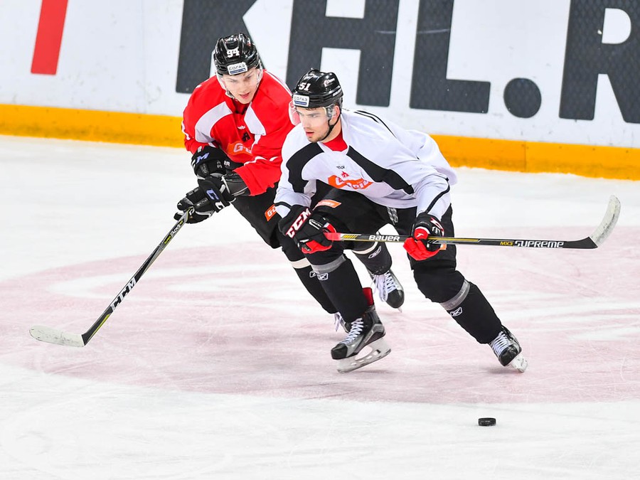 Двусторонний матч "Авангарда"