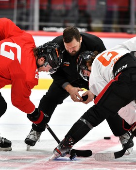 Раскатка «Авангарда» перед матчем с «Нефтехимиком»