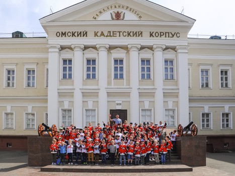 Экскурсия в Омский кадетский военный корпус для маленьких «ястребов»