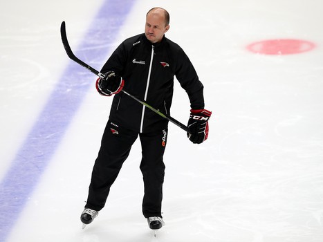 Снова на льду. «Авангард» вернулся к работе