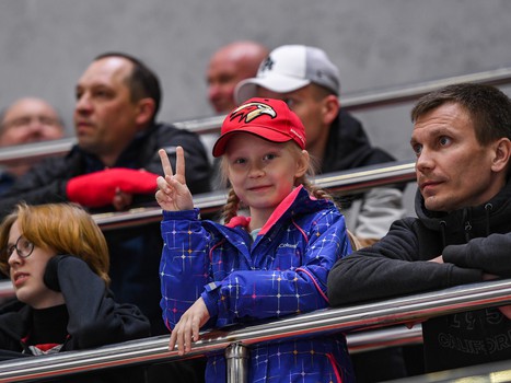 Четвёртый игровой день финала Первенства ЮХЛ в Омске