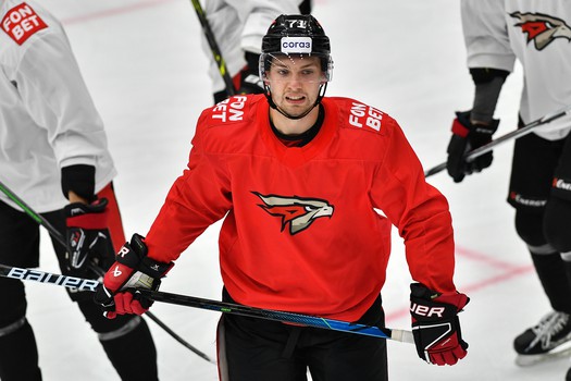 Двусторонний матч «Авангарда»