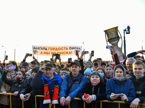«Авангард» привёз Кубок Гагарина в Омск!