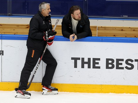 Тренировка «Авангарда» перед матчем в Новосибирске